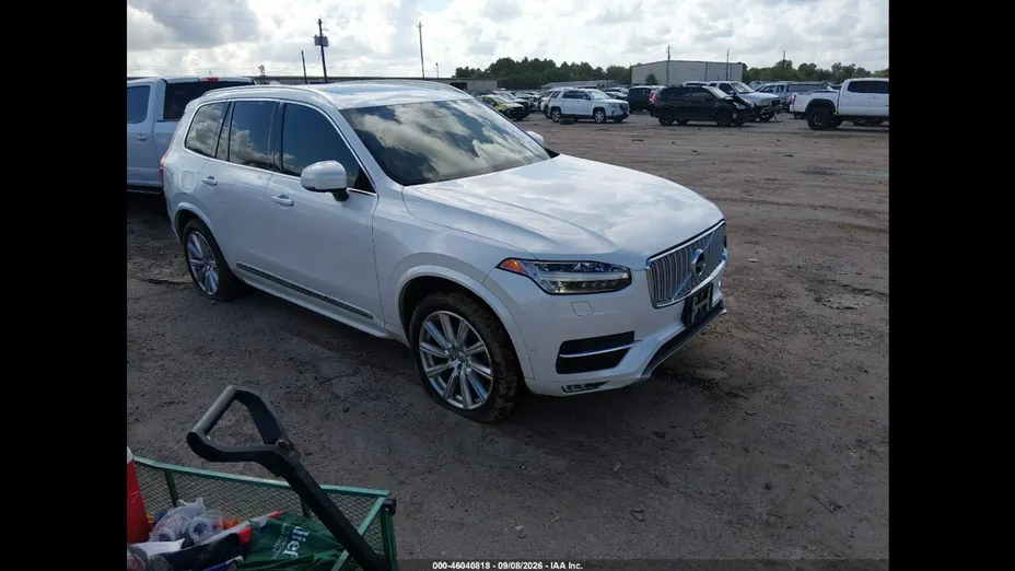 VOLVO XC90 -