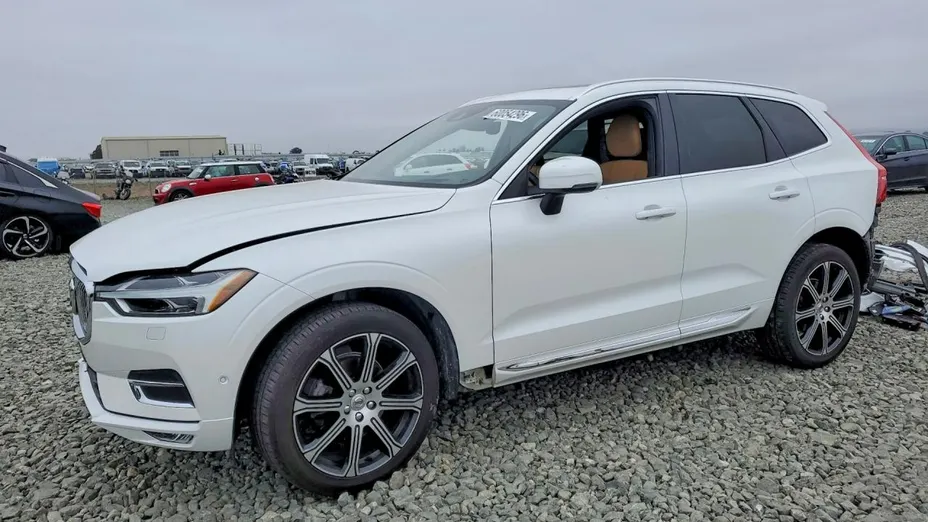 VOLVO XC60 -
