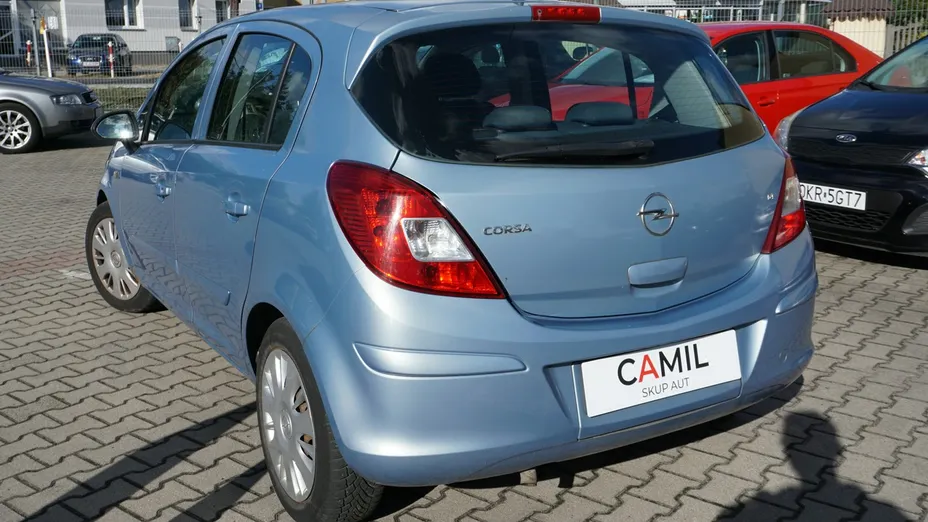 OPEL Corsa -
