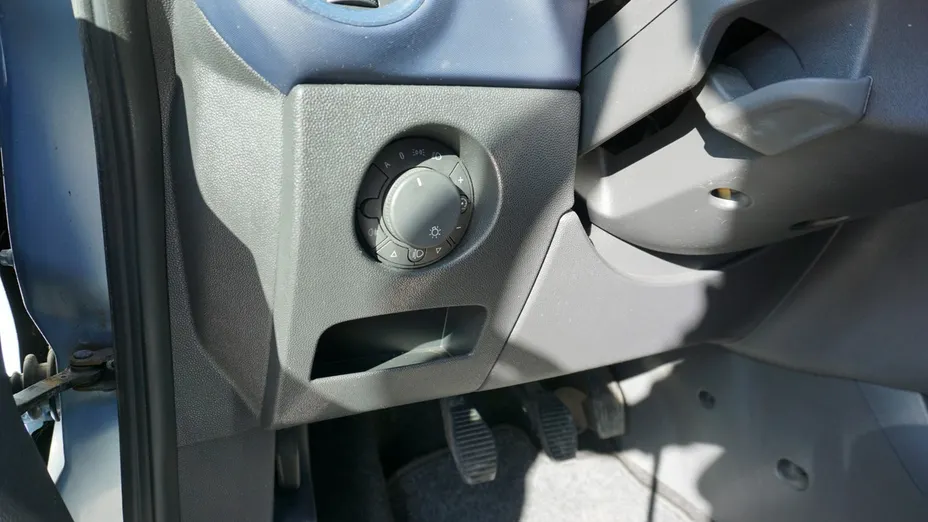 OPEL Corsa -