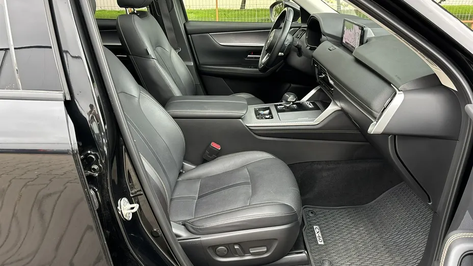 MAZDA CX-60 -