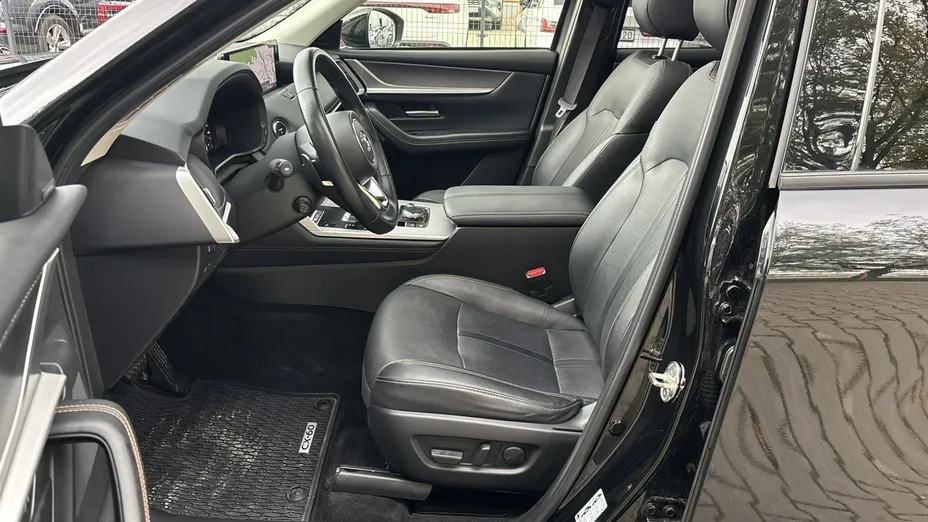 MAZDA CX-60 -