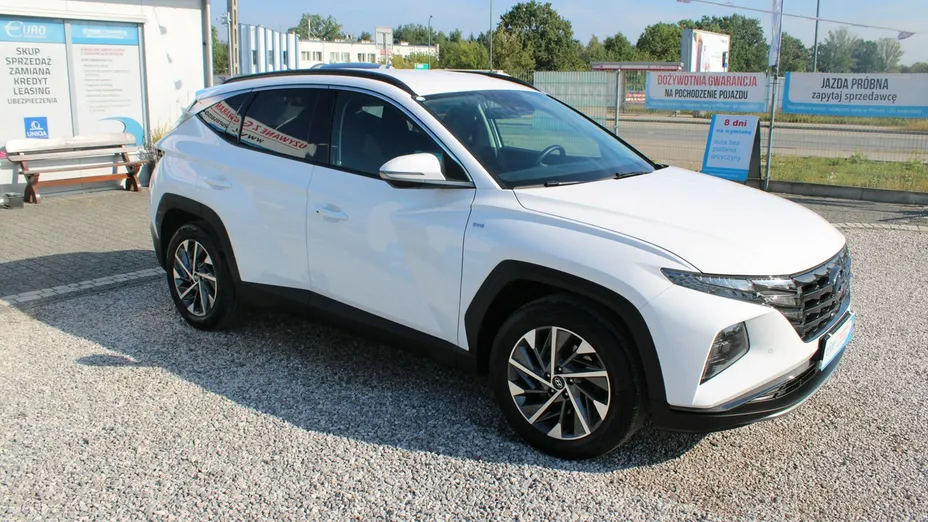 HYUNDAI Tucson -