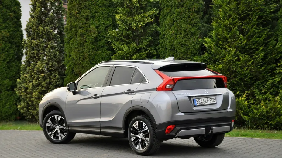 MITSUBISHI Eclipse Cross -