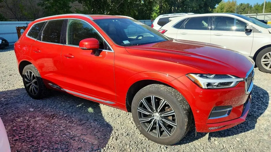VOLVO XC60 -