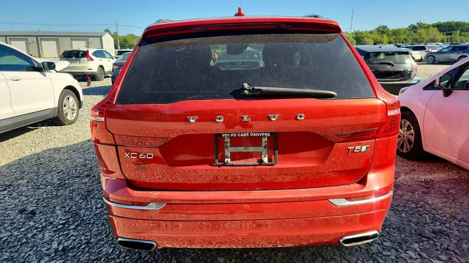 VOLVO XC60 -