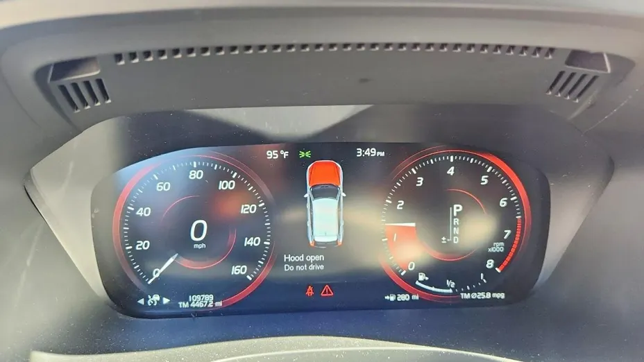VOLVO XC60 -