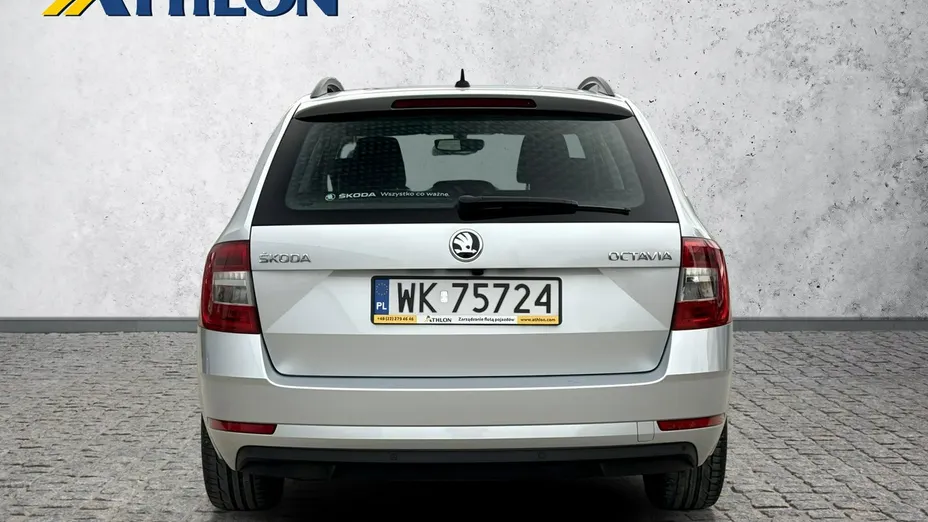 SKODA Octavia -