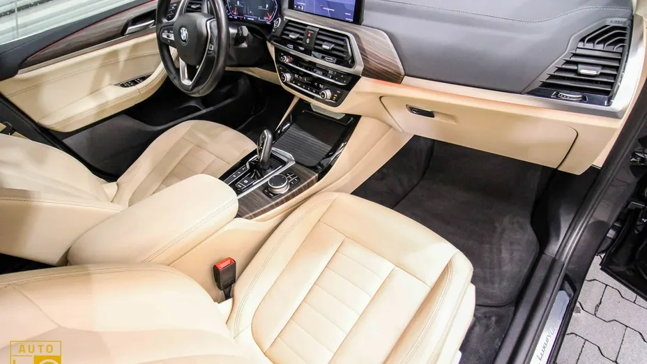 BMW X3 -
