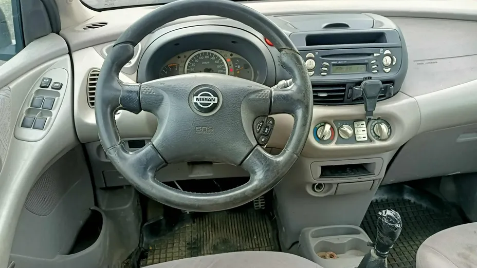 NISSAN Almera Tino -