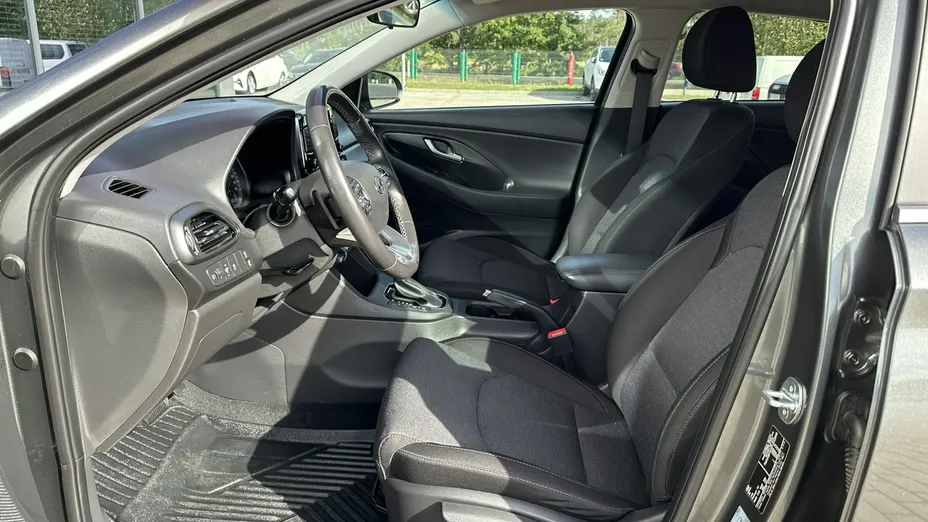 HYUNDAI i30 -
