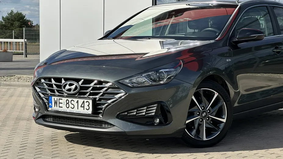 HYUNDAI i30 -