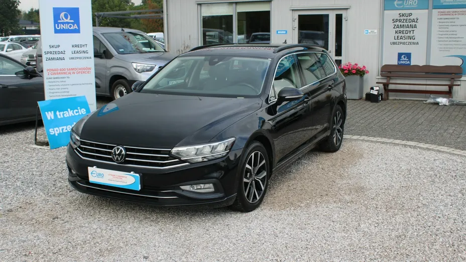 VOLKSWAGEN Passat -