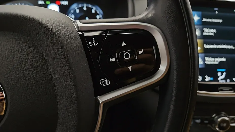 VOLVO XC90 -