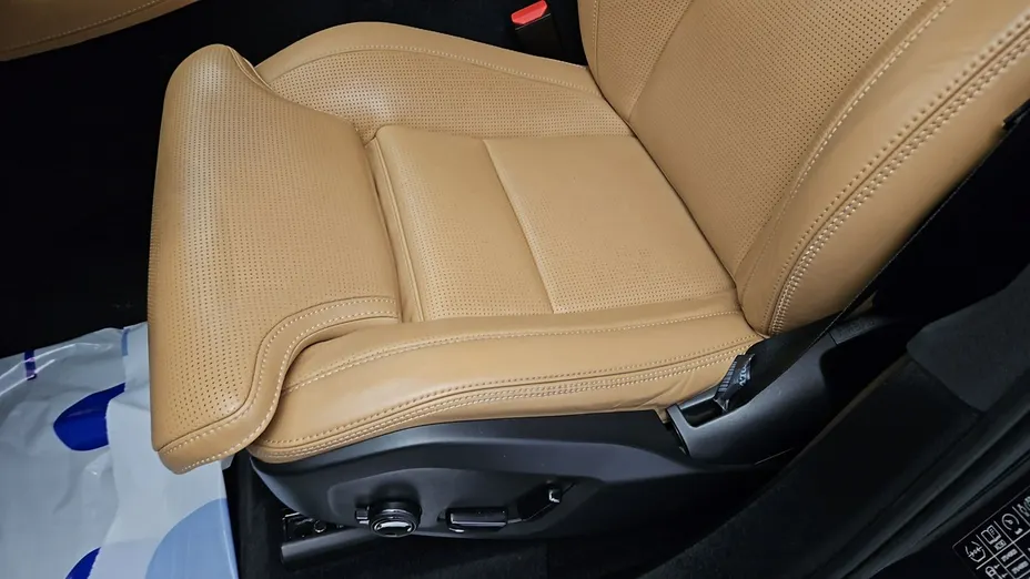 VOLVO XC90 -