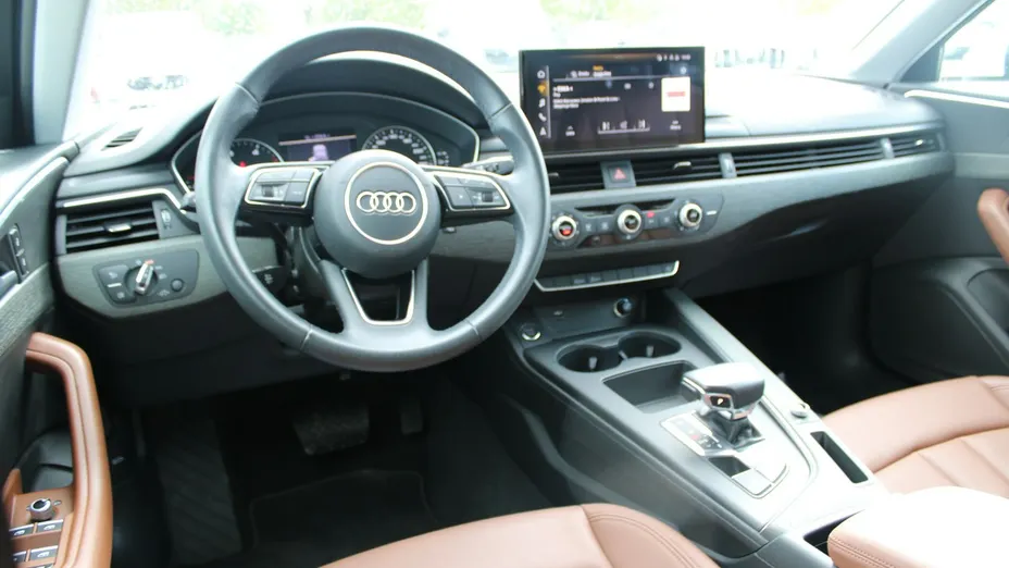 AUDI A4 -