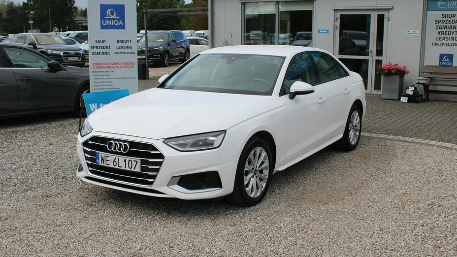 AUDI A4 -