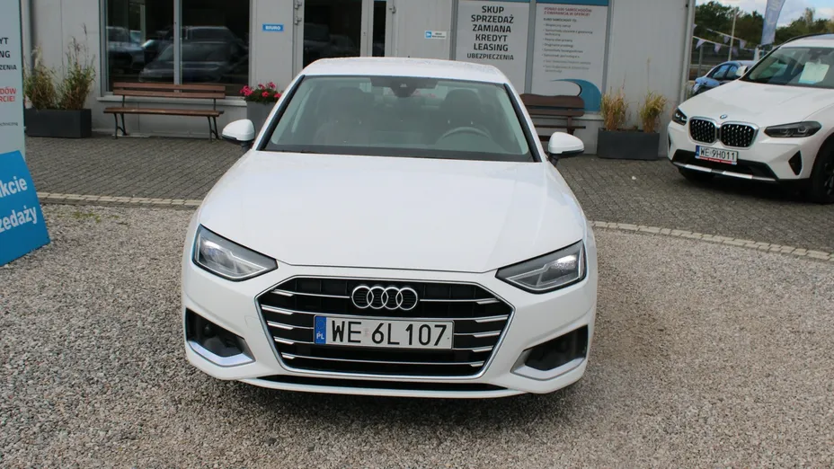 AUDI A4 -