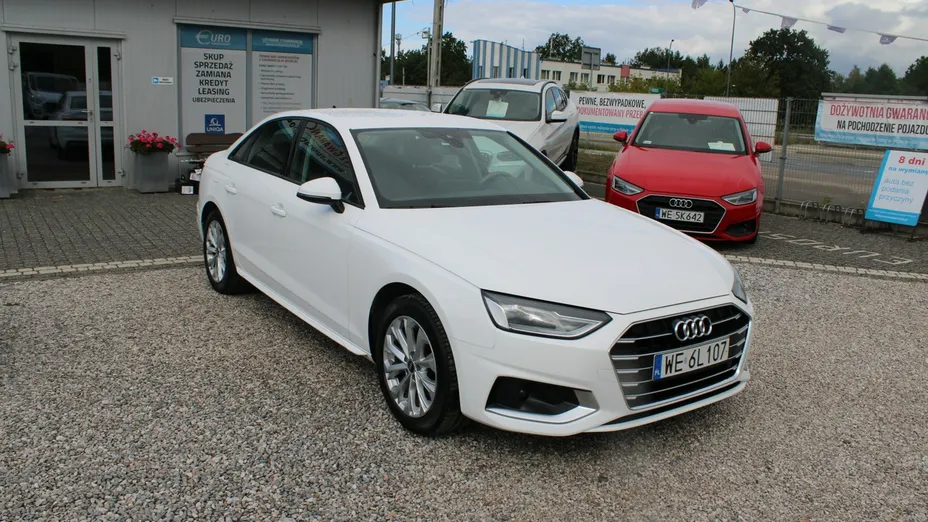 AUDI A4 -