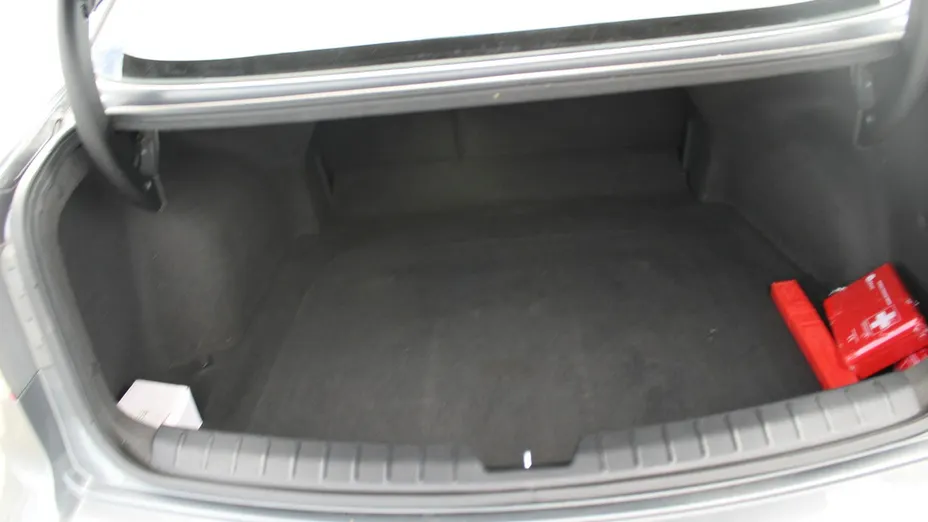 HYUNDAI i40 -