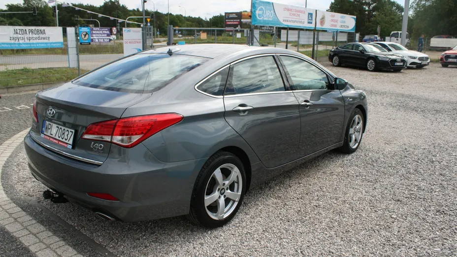 HYUNDAI i40 -