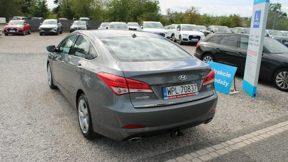 HYUNDAI i40 -