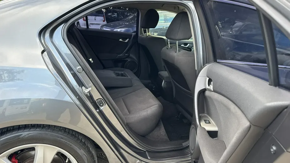HONDA Accord -