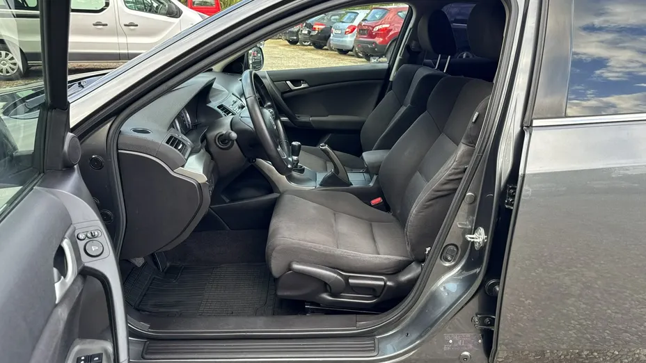 HONDA Accord -