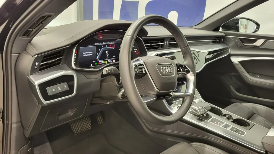AUDI A6 -