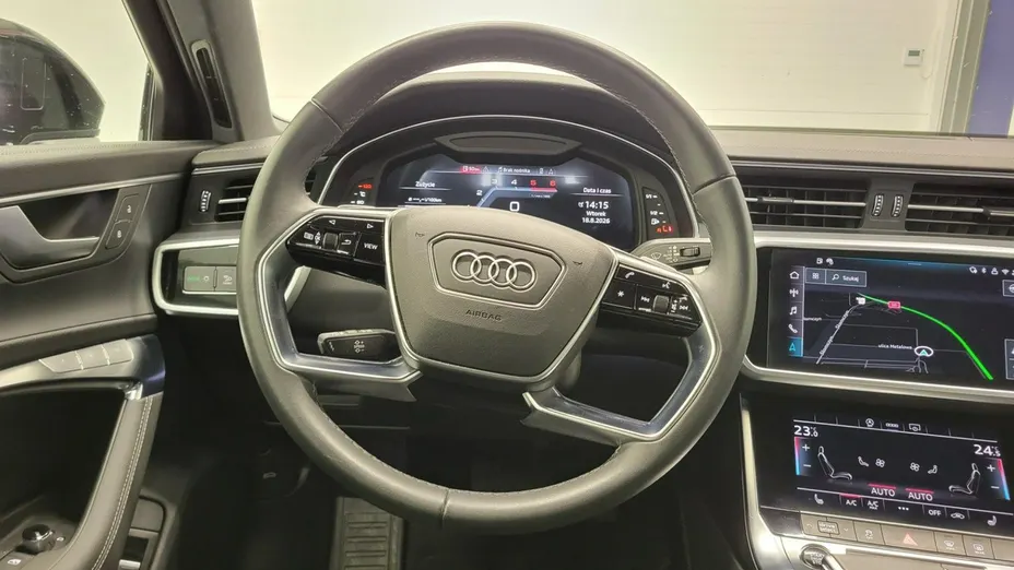 AUDI A6 -