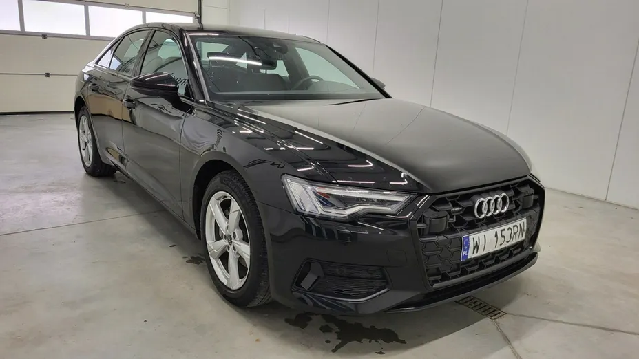 AUDI A6 -