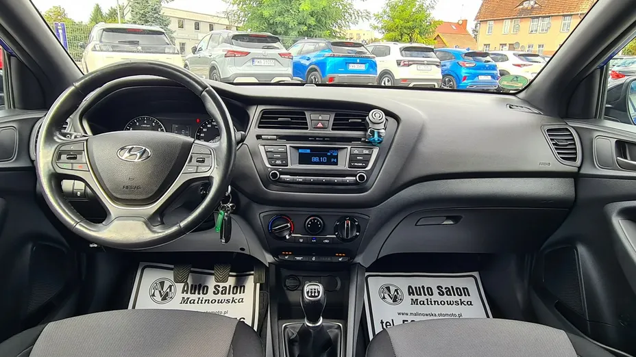HYUNDAI i20 -