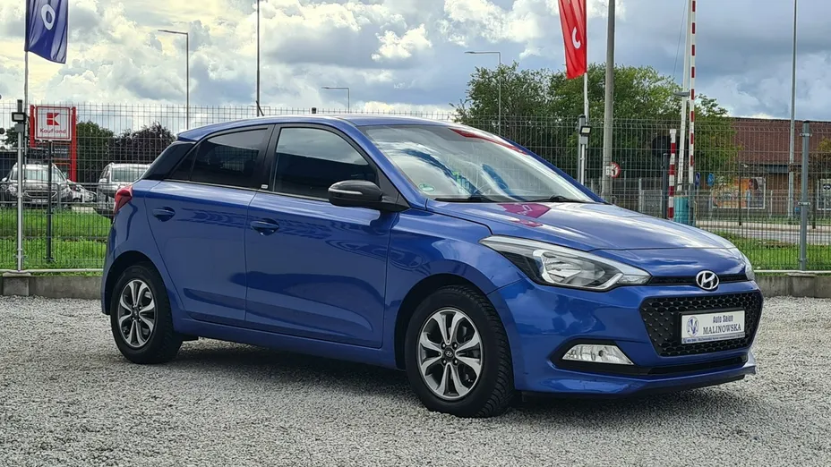 HYUNDAI i20 -