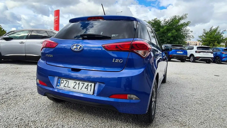 HYUNDAI i20 -