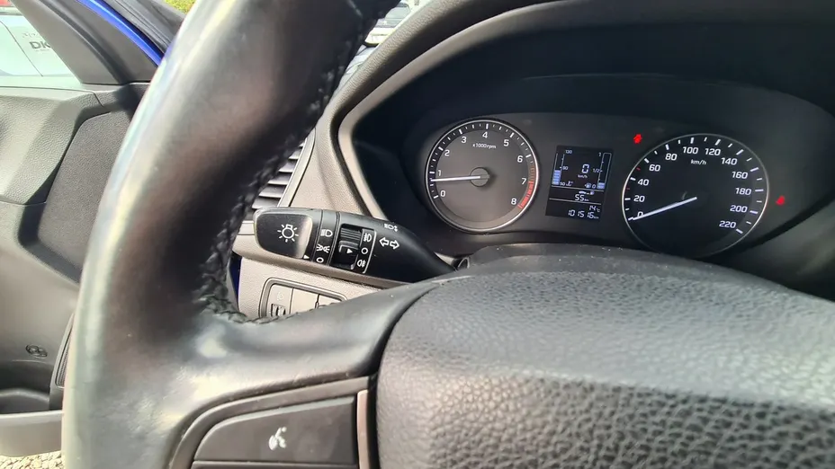 HYUNDAI i20 -