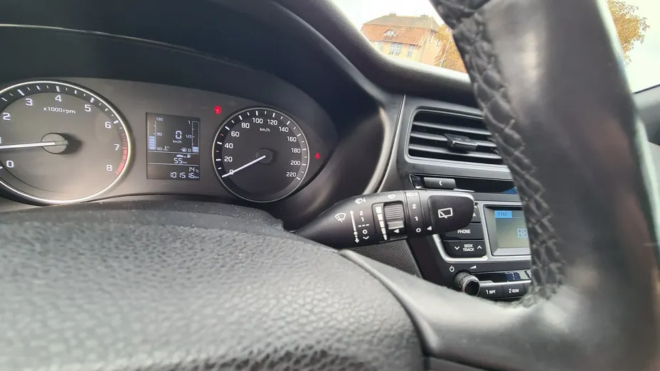 HYUNDAI i20 -