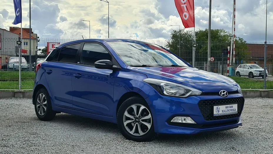 HYUNDAI i20 -