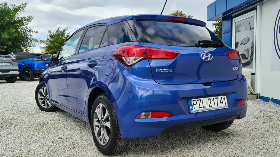 HYUNDAI i20 -