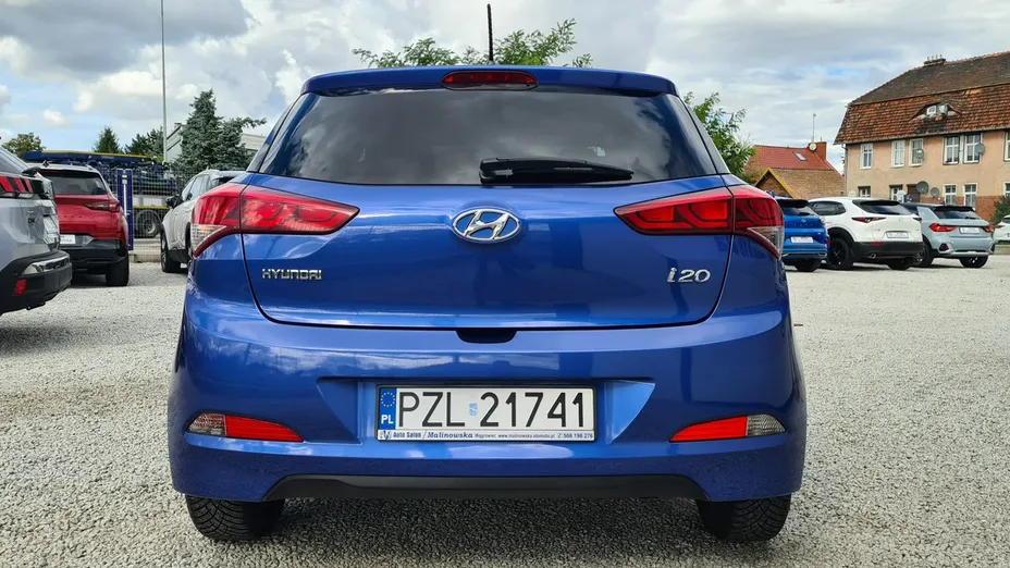 HYUNDAI i20 -
