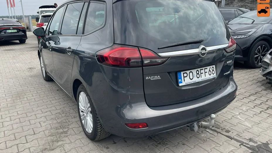 OPEL Zafira -