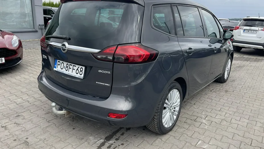 OPEL Zafira -