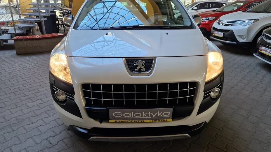 PEUGEOT 3008 -