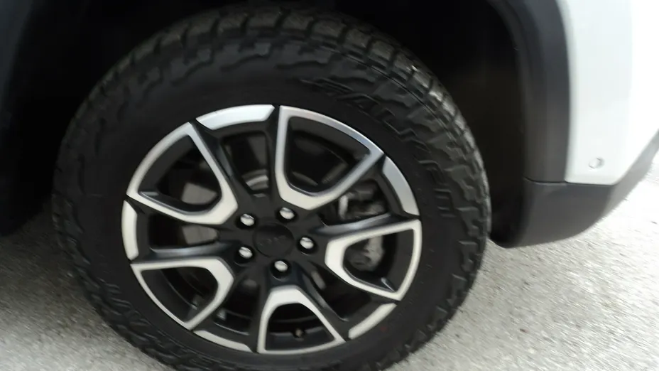 JEEP Compass -