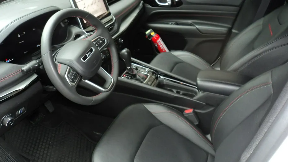 JEEP Compass -