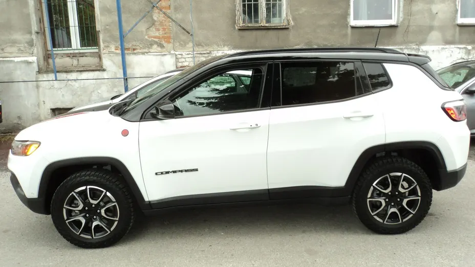 JEEP Compass -