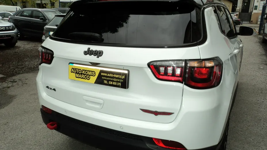 JEEP Compass -