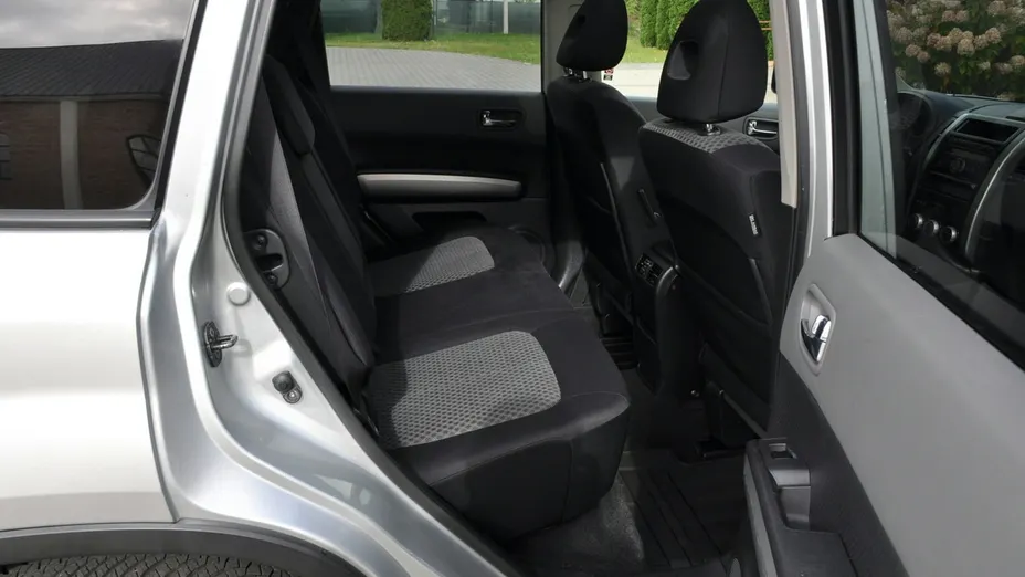 NISSAN X-Trail -