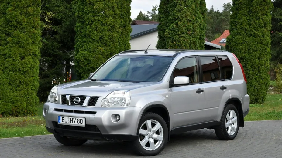 NISSAN X-Trail -