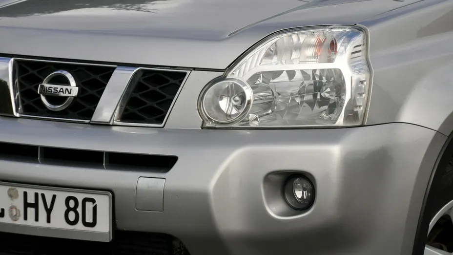 NISSAN X-Trail -