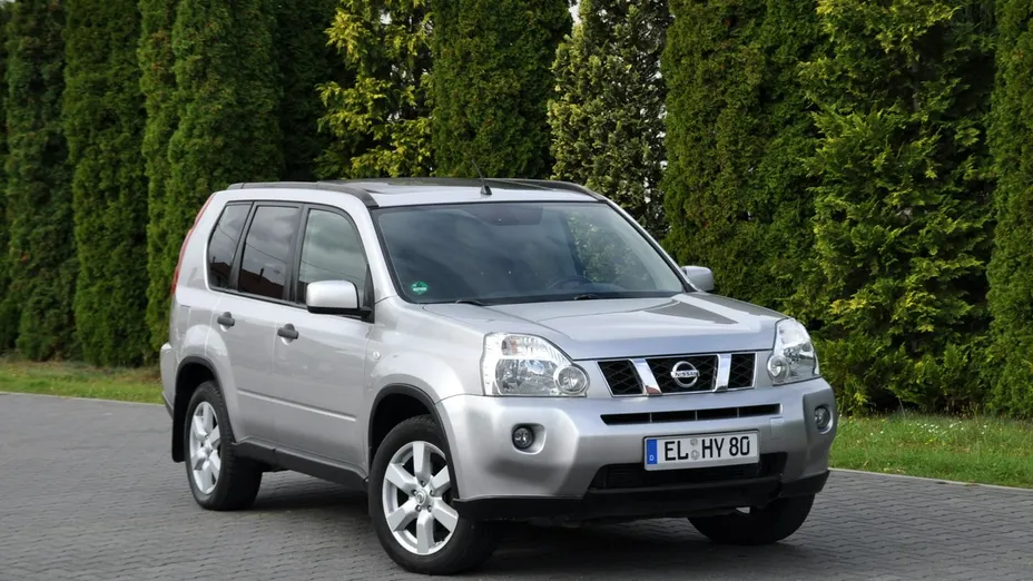 NISSAN X-Trail -
